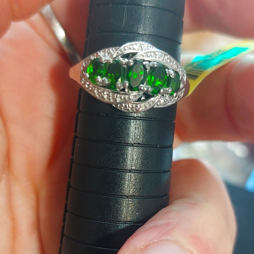 size 10 sterling silver green topaz ring signed diopside?